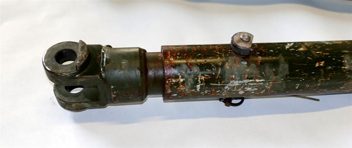 Military Truck Medium Tow Bar (NSN 4910013659304, PN 7551383)